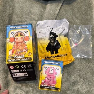 Pop Mart MEGA SPACE MOLLY 100% Series 4- confirmed Trevor Andrew